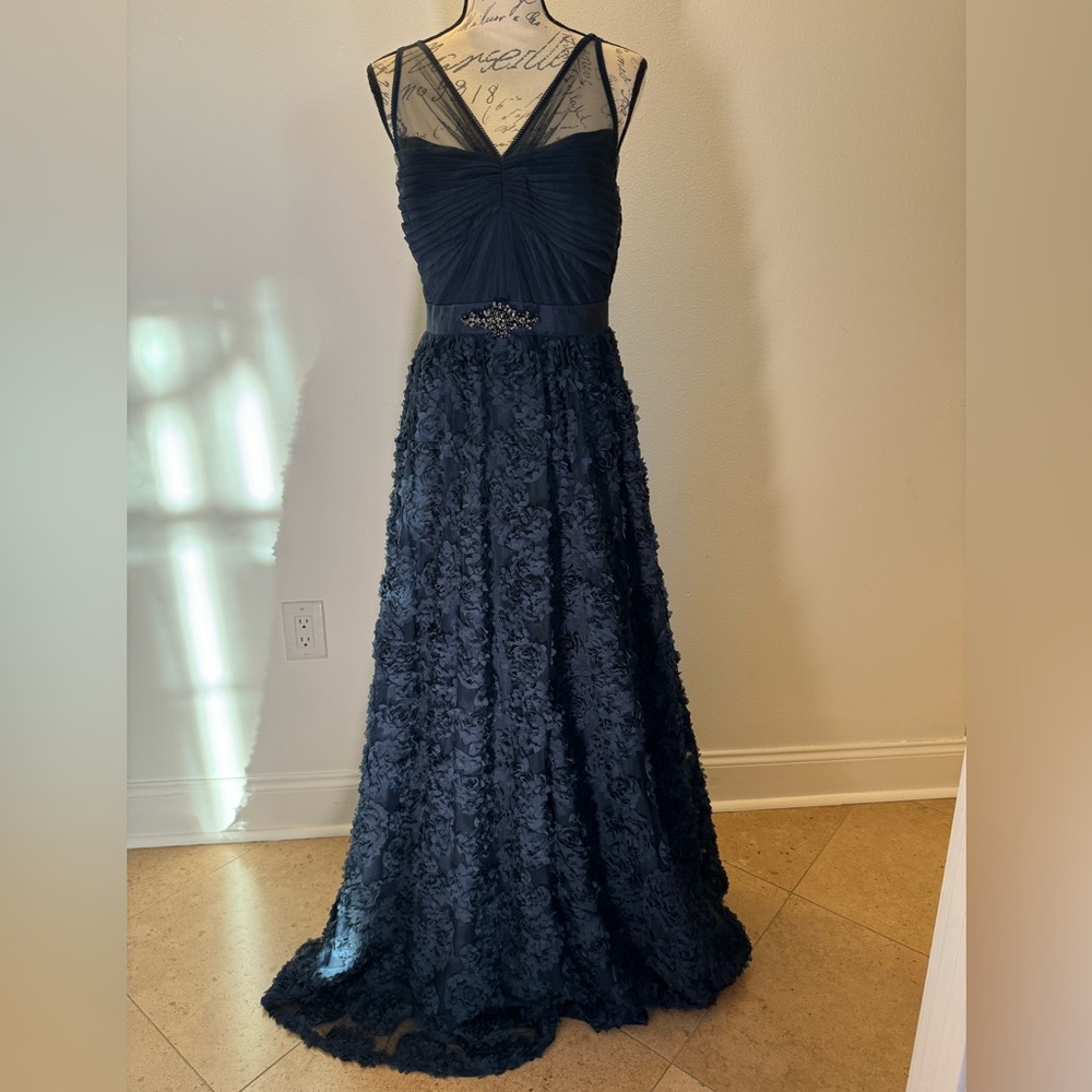 Adrianna Papell size 10 Navy blue Tulle petal chiffon dress